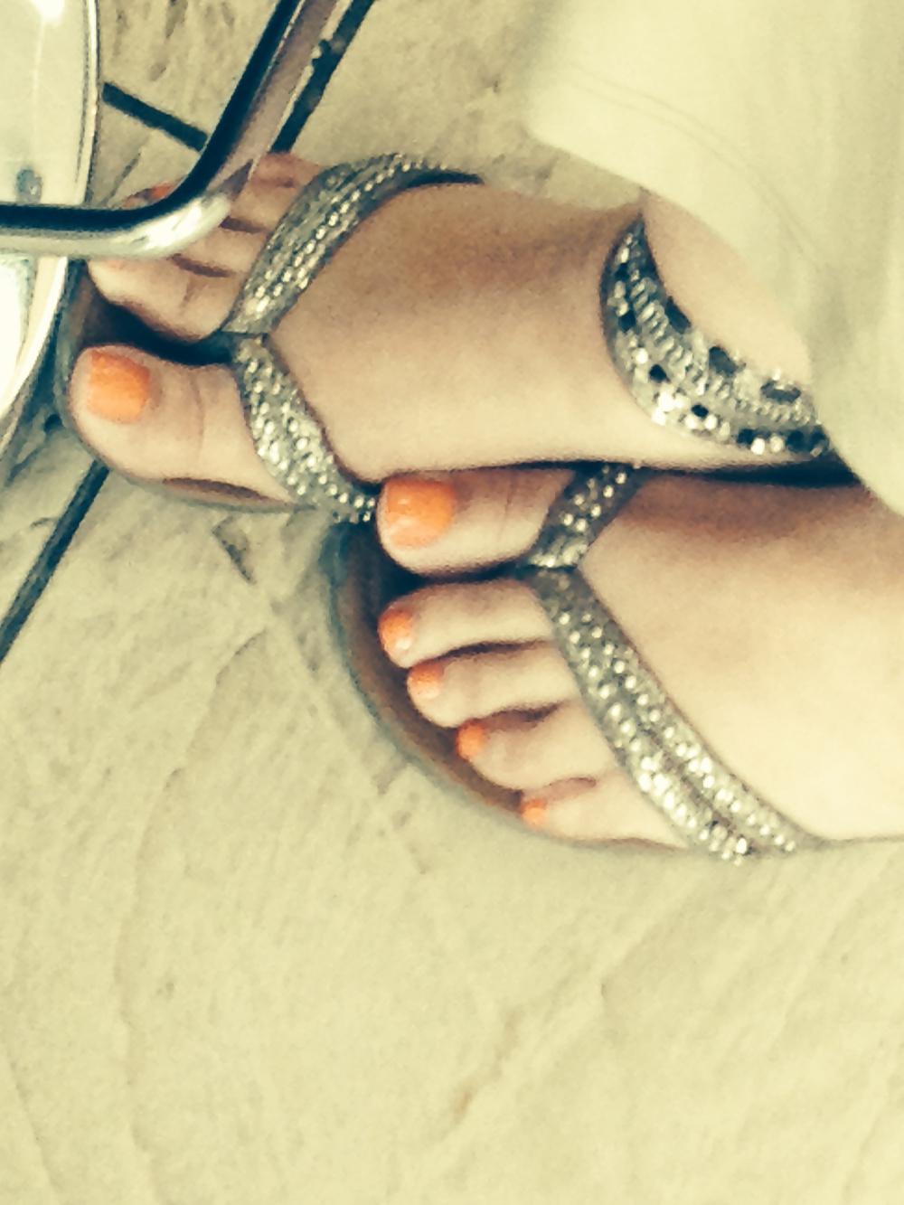 25P Foot fetish, Sandals, bare feet, toes3