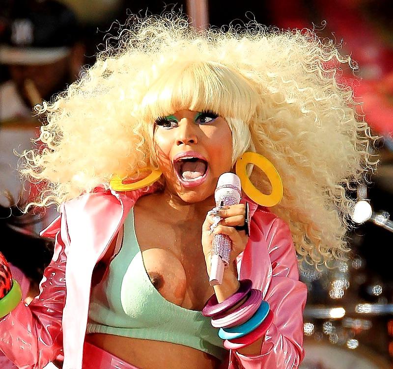 7P Nicki Minaj nip slip
