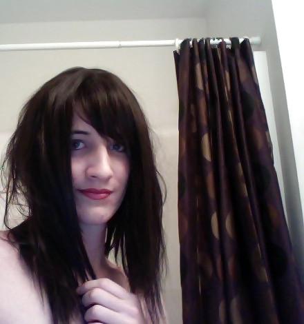 17P Cute Young Transsexual (AMATEUR)