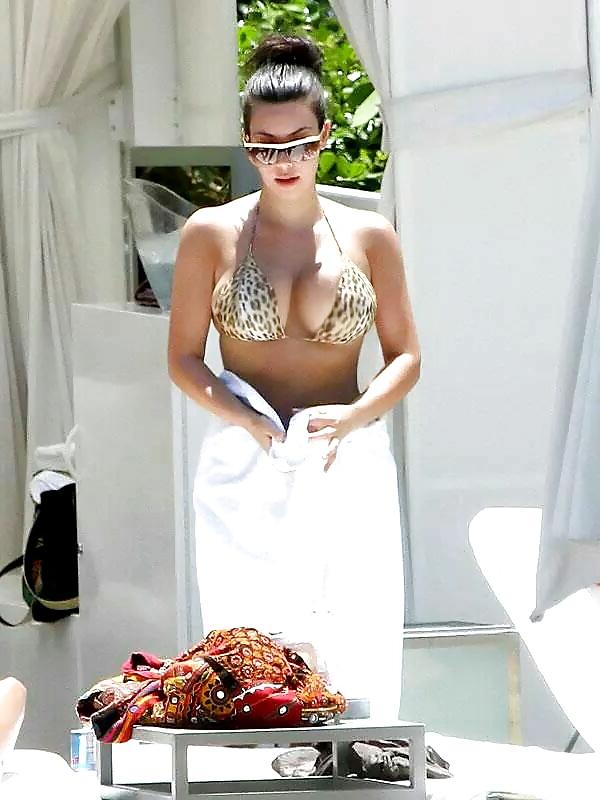 25P Celebs, Posh and Rich 6