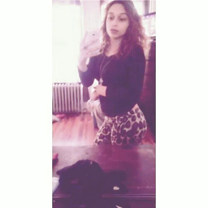 21P Cum or cock this girl