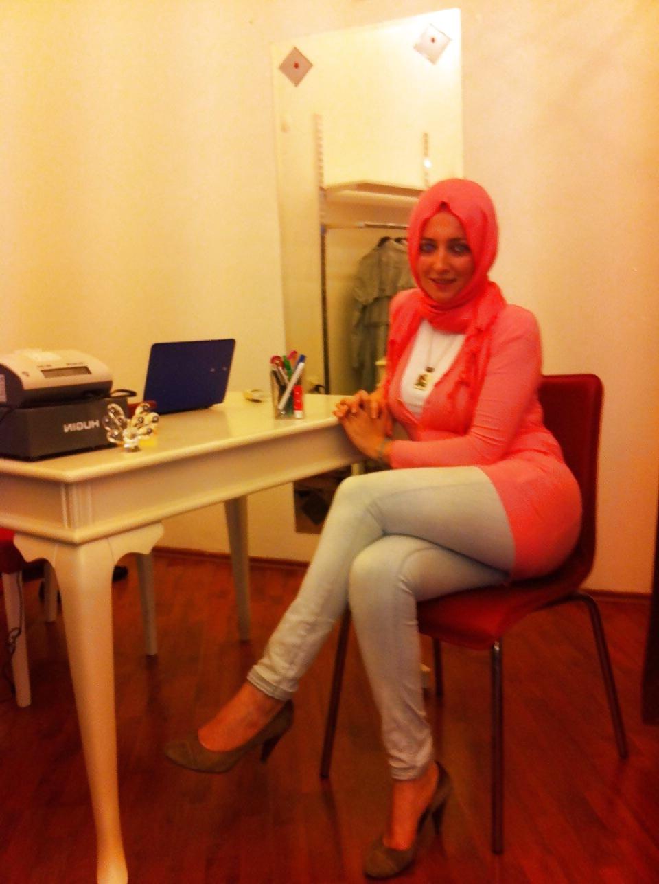 8P Turkish gallery hijab