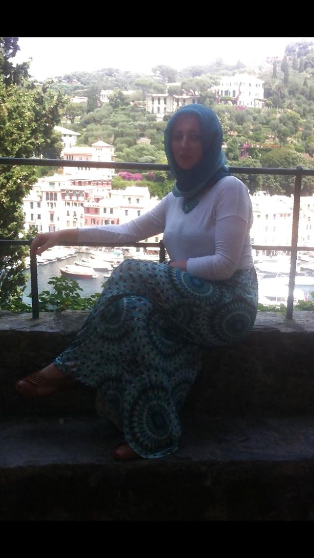 8P Turkish gallery hijab