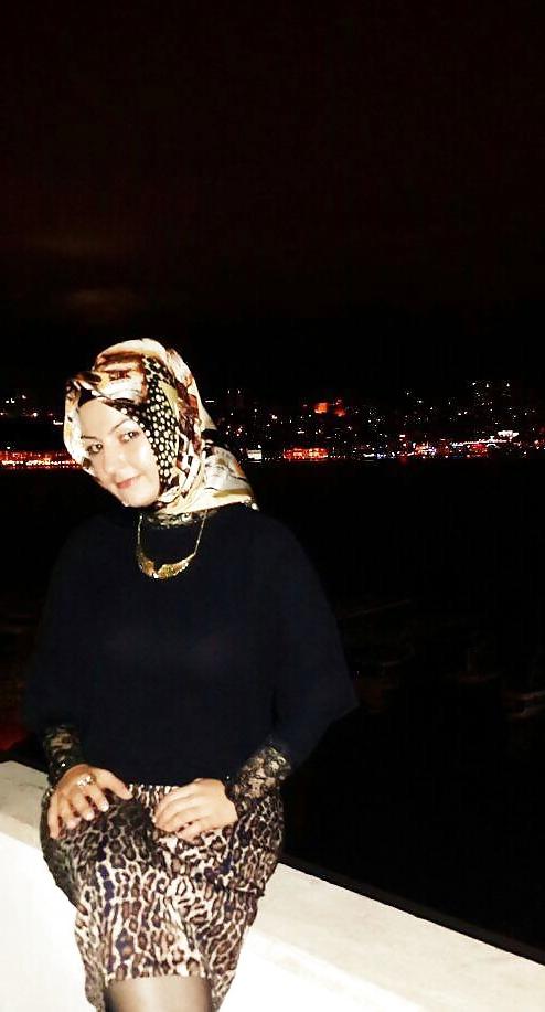 8P Turkish gallery hijab