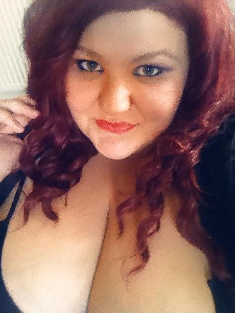 25P Busty British Girl
