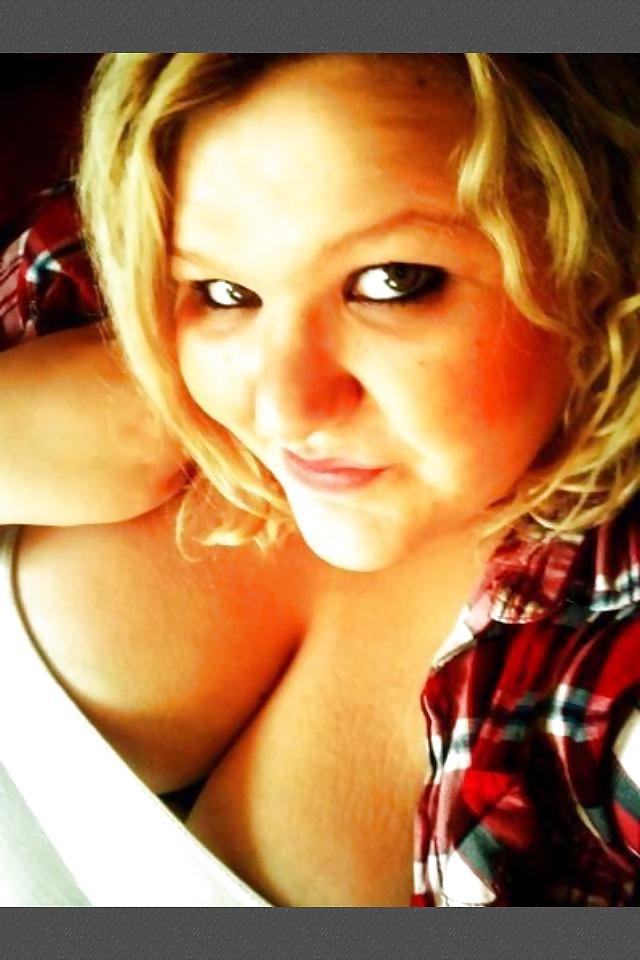 25P Busty British Girl
