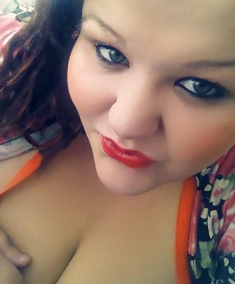 25P Busty British Girl