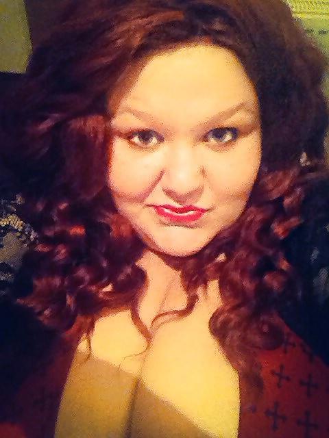 25P Busty British Girl