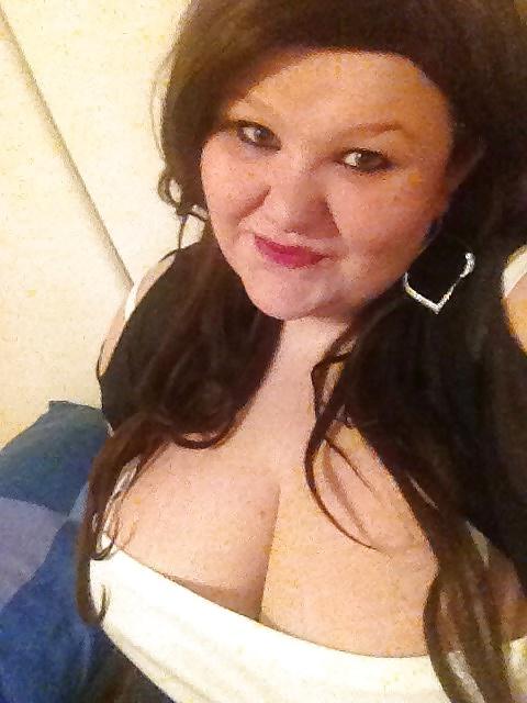 25P Busty British Girl