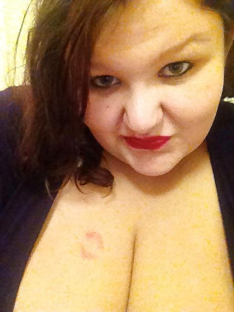 25P Busty British Girl