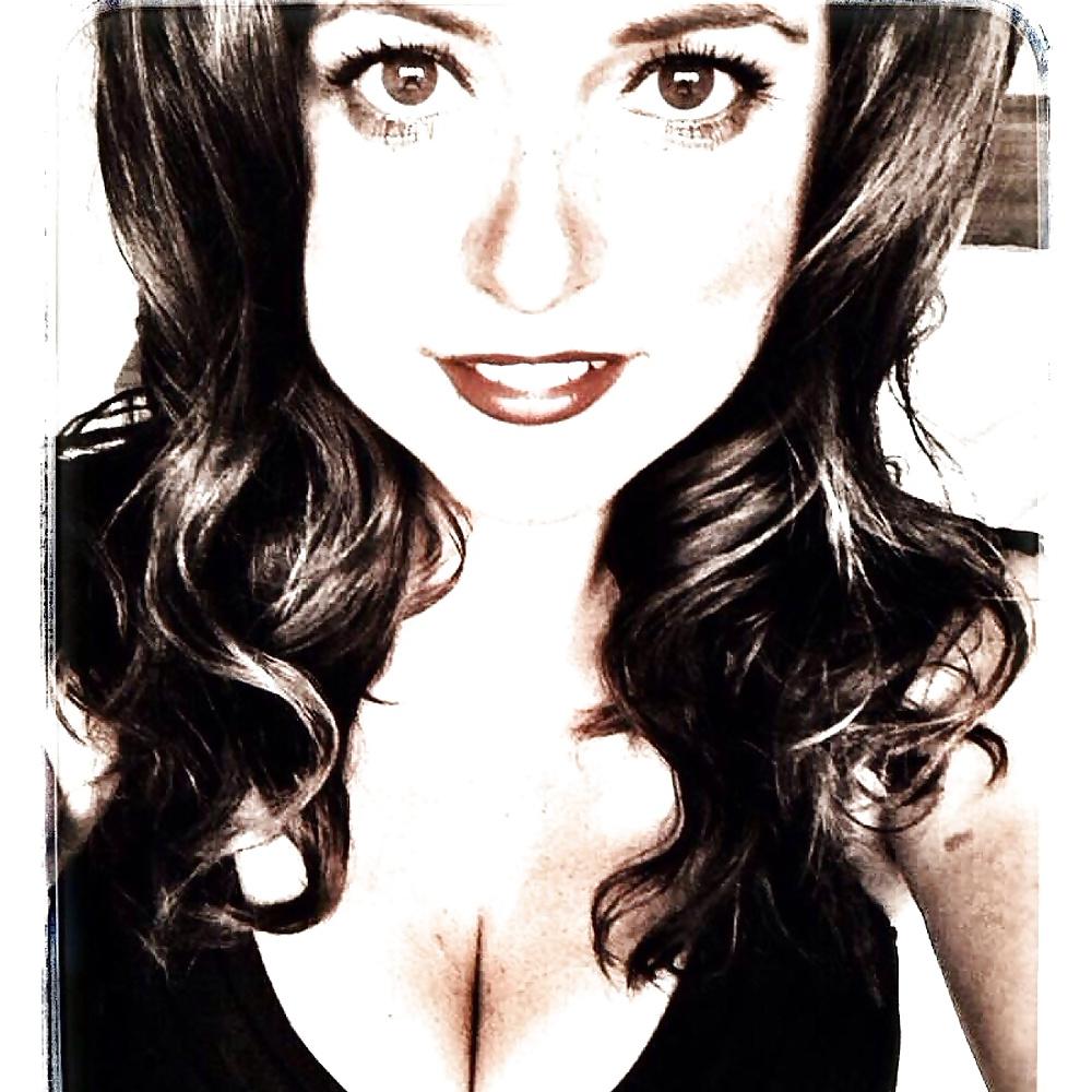 14P Karen Danczuk (British Selfie Queen)