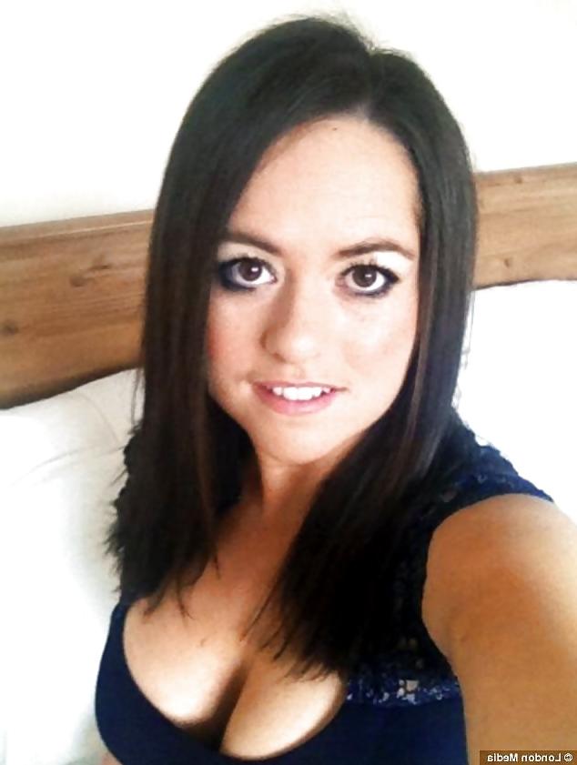 14P Karen Danczuk (British Selfie Queen)