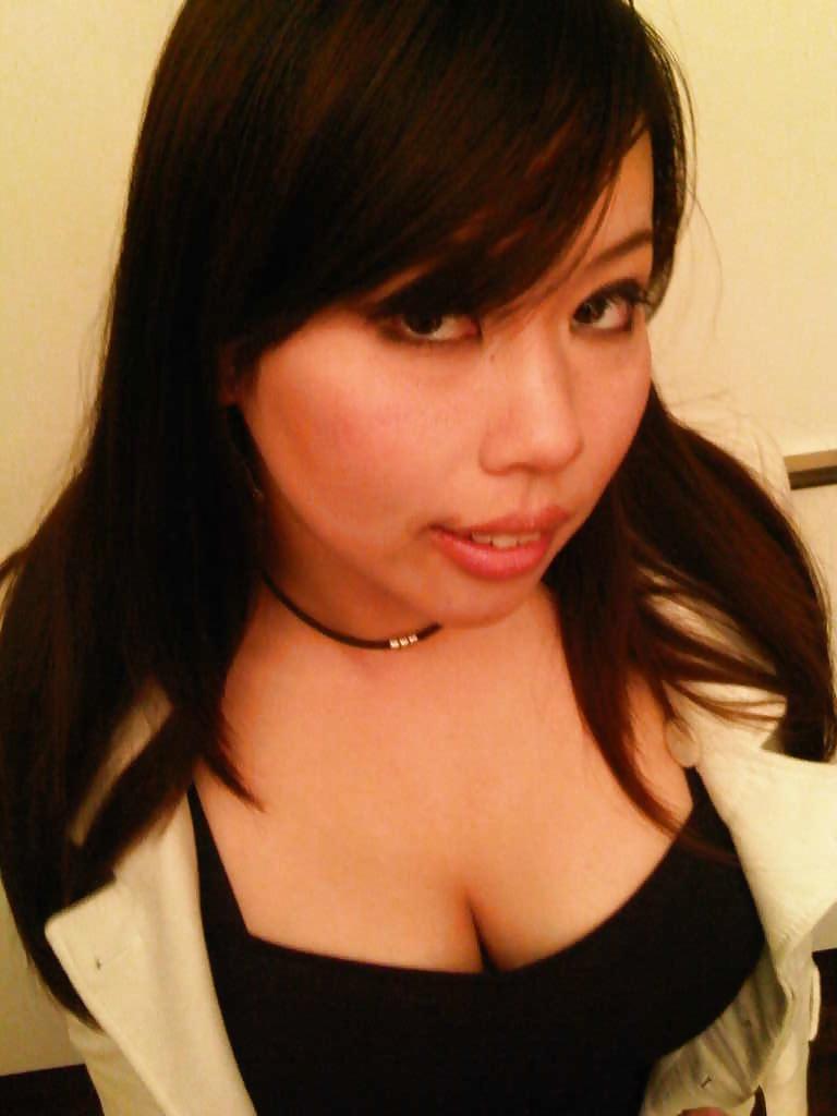 16P Asian Babe Big Tits Amateur part 3