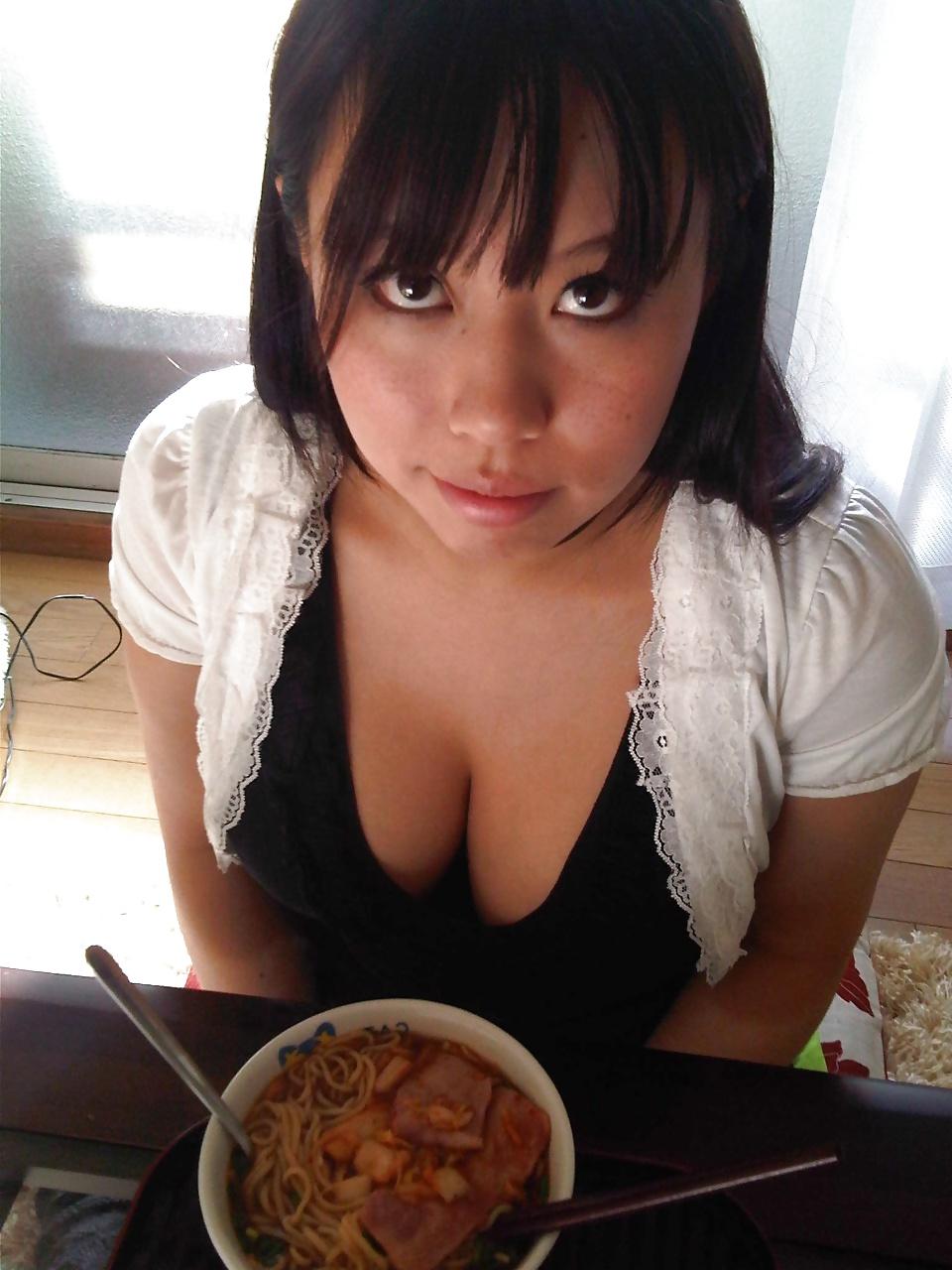 15P Asian Babe Big Tits Amateur part 4