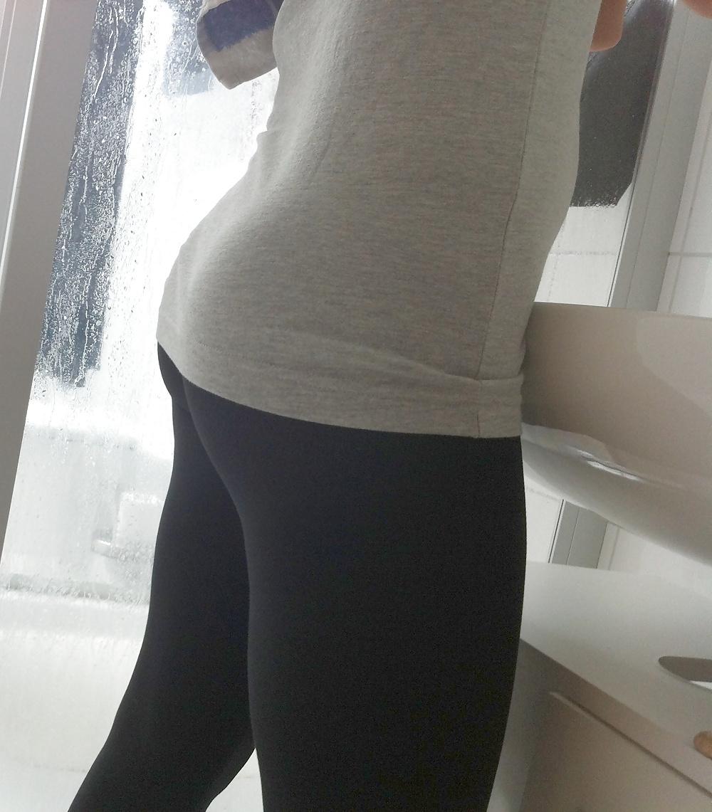 25P British Indian Model - AND HER MUM! -FOR COMMENTS