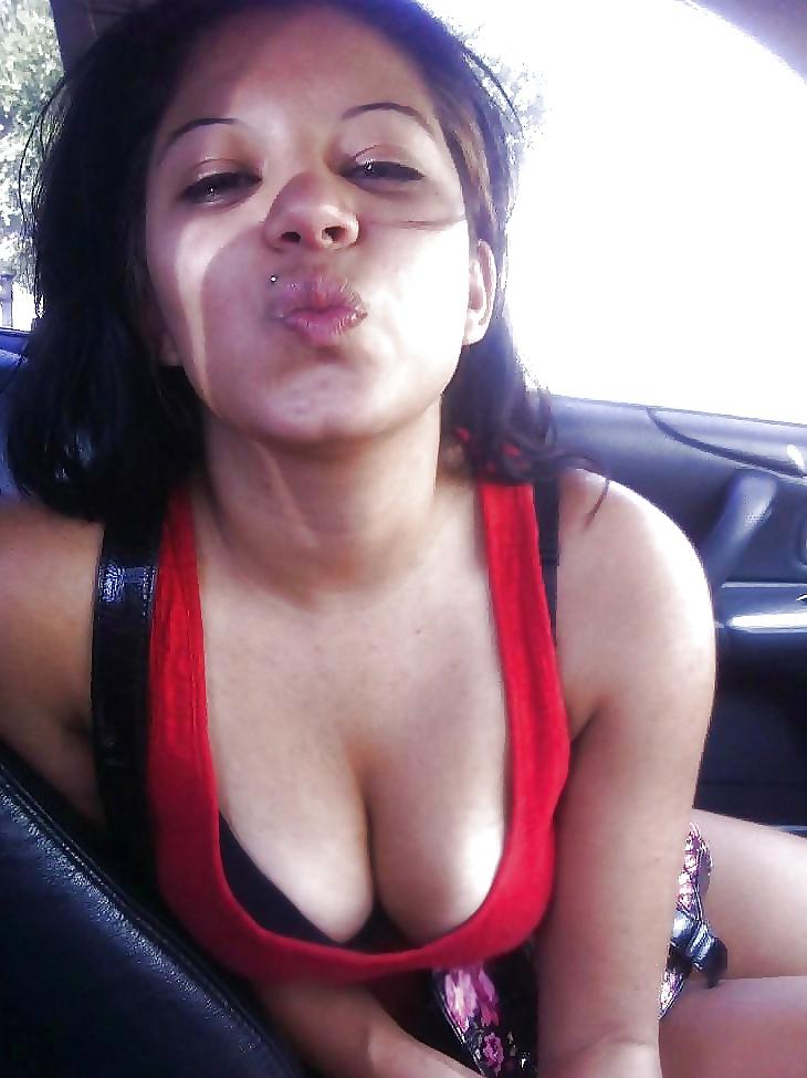 25P Gipsy whores, kissing lips