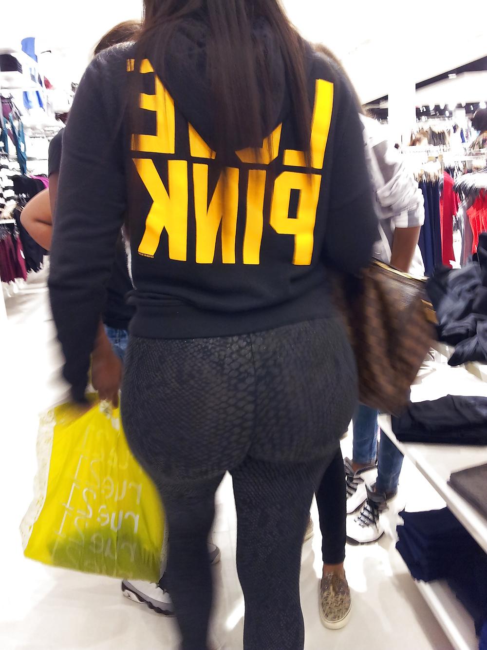 9P Really Big Phat Booty in Leggings Black MILF