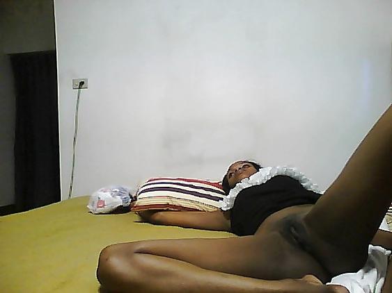 6P Pretty  Black Girls in My Bed