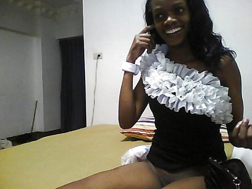 6P Pretty  Black Girls in My Bed