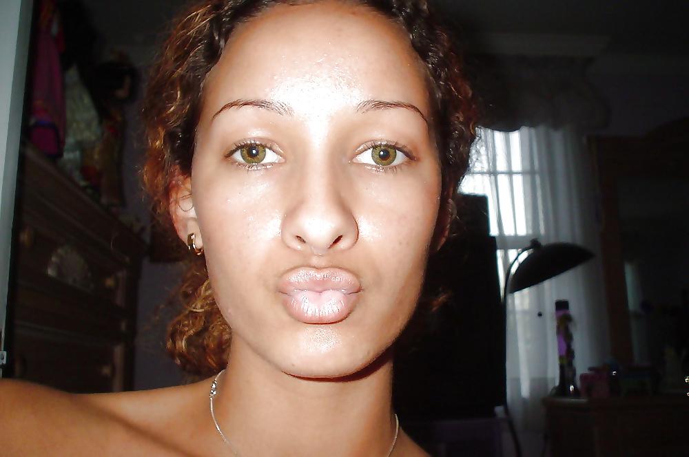 25P The most famous girls on the net 44