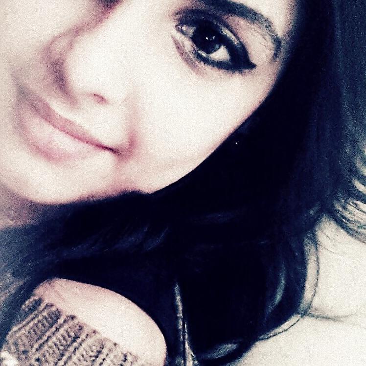 12P Incredible sexy turkish teen! How would you fuck her?