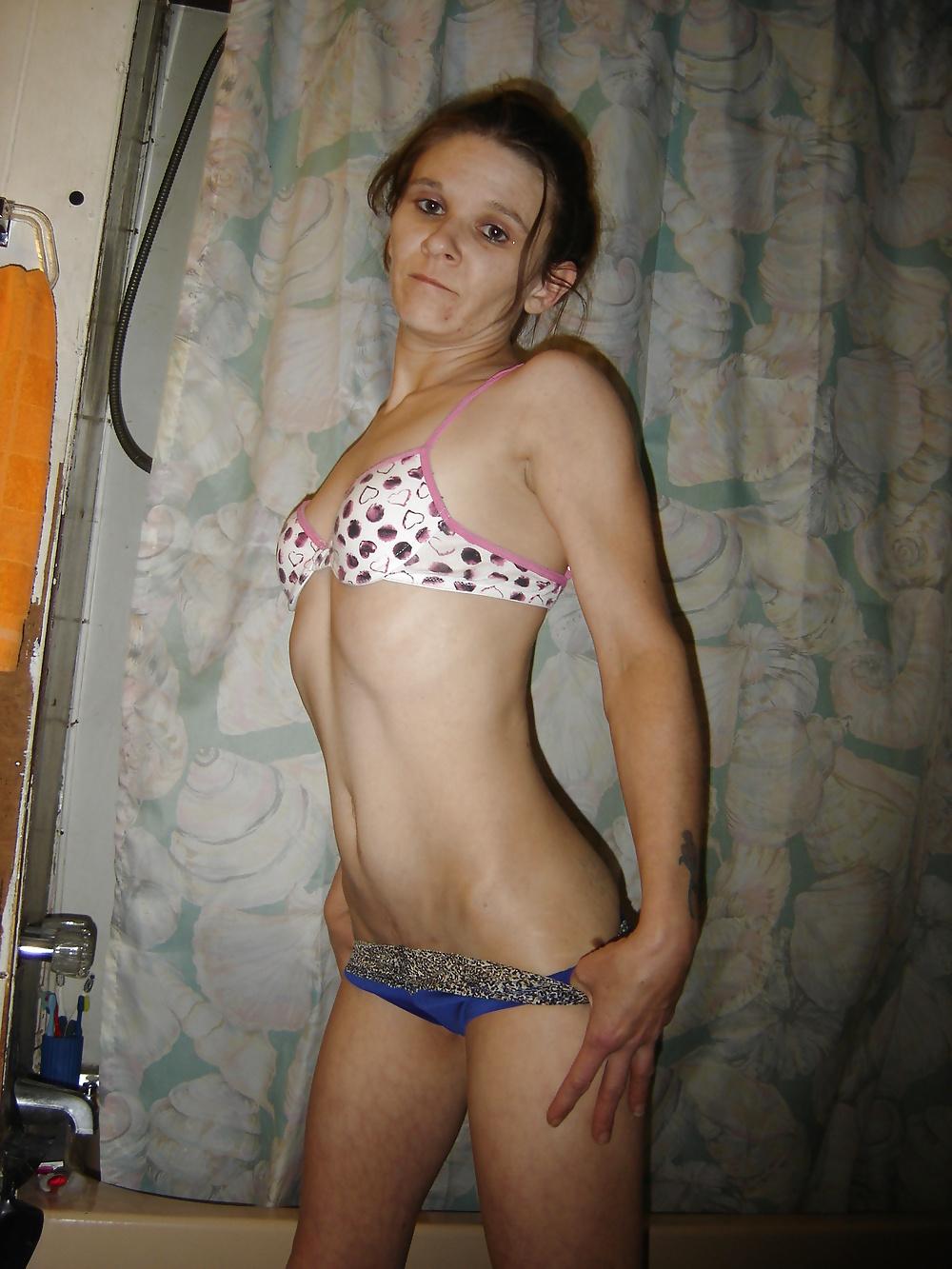 10P MY GF IN PANTIES AND BRA