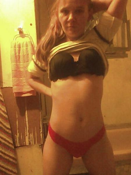 10P MY GF IN PANTIES AND BRA