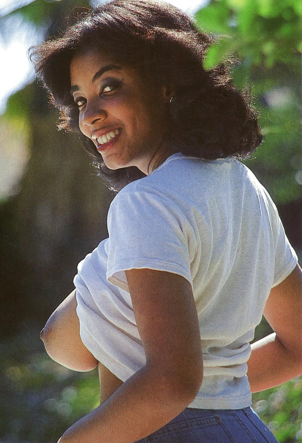 7P CLASSIC BLACK MILFS AND MATURES VOL.42