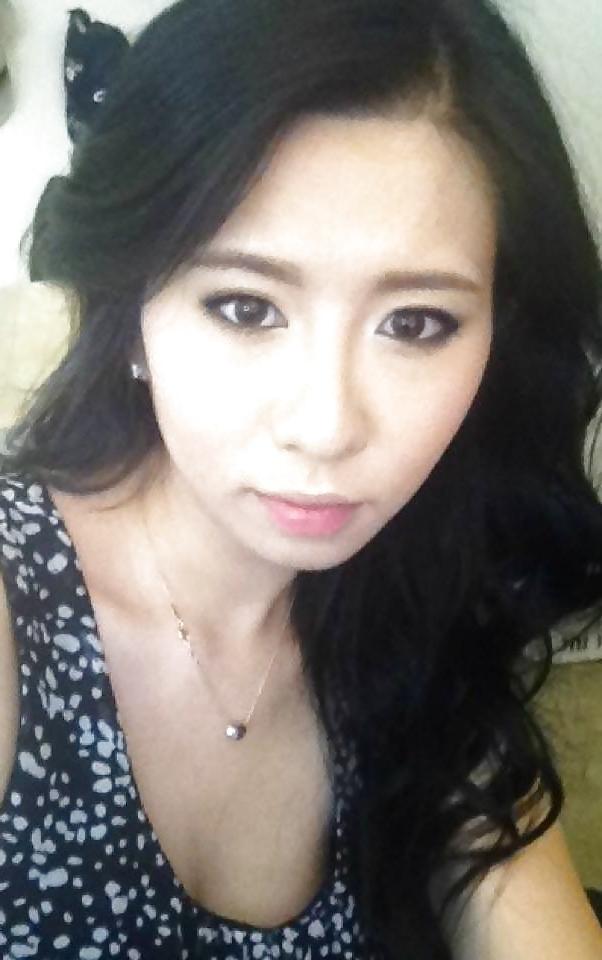 15P White cock loving korean whore
