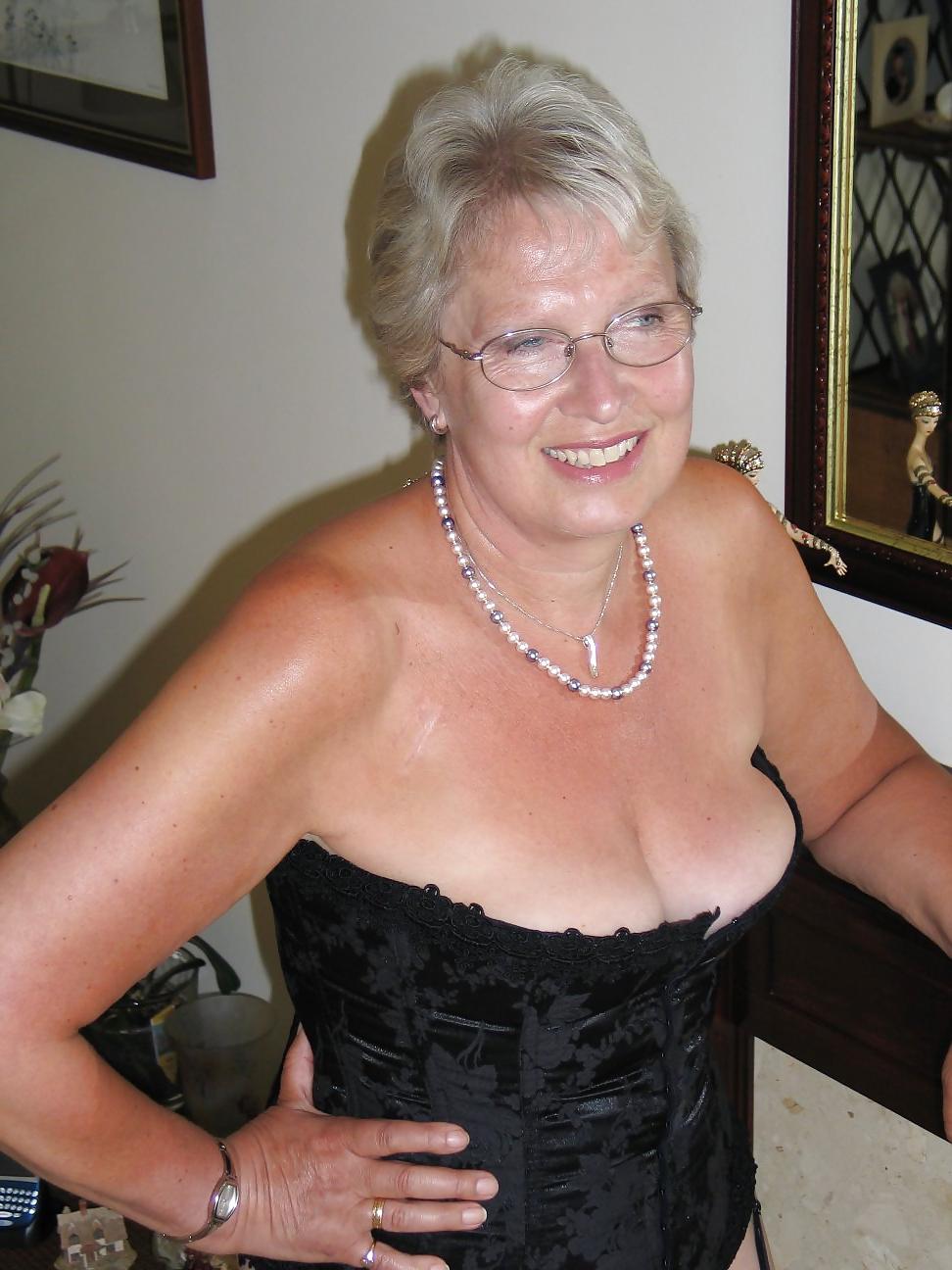20P Sammy  silk slip