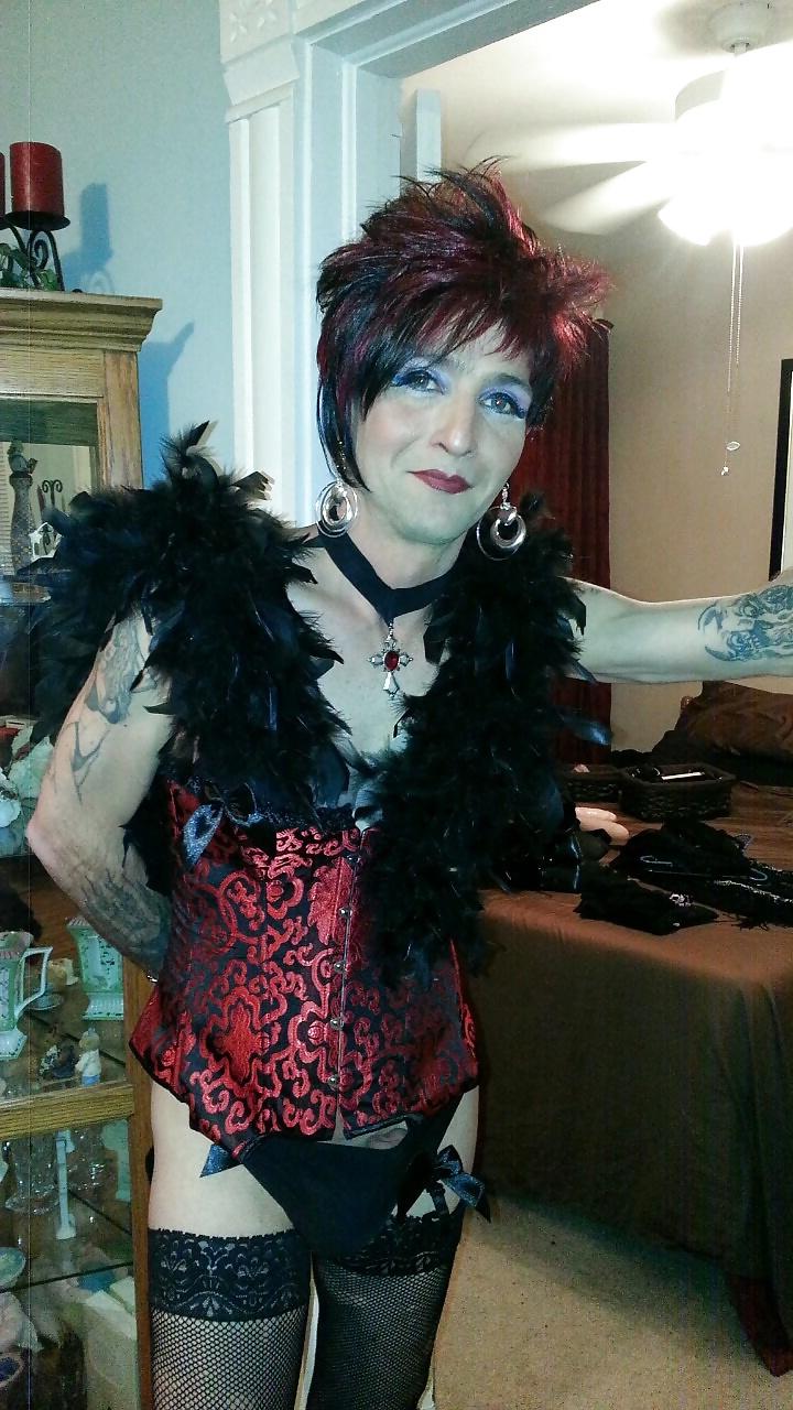 25P Red hot transvestites girly bois