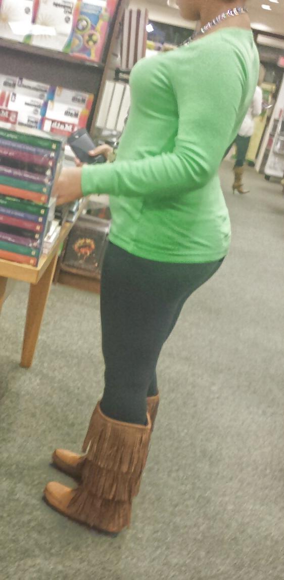 4P Black Teen in spandex
