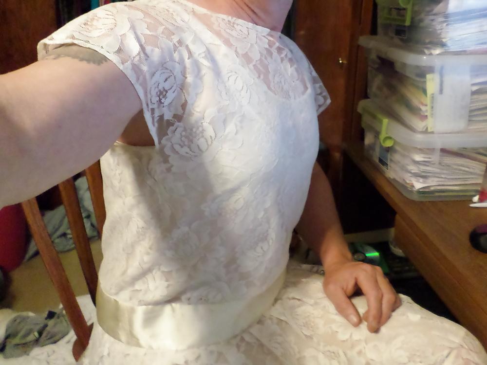 18P White lace dress