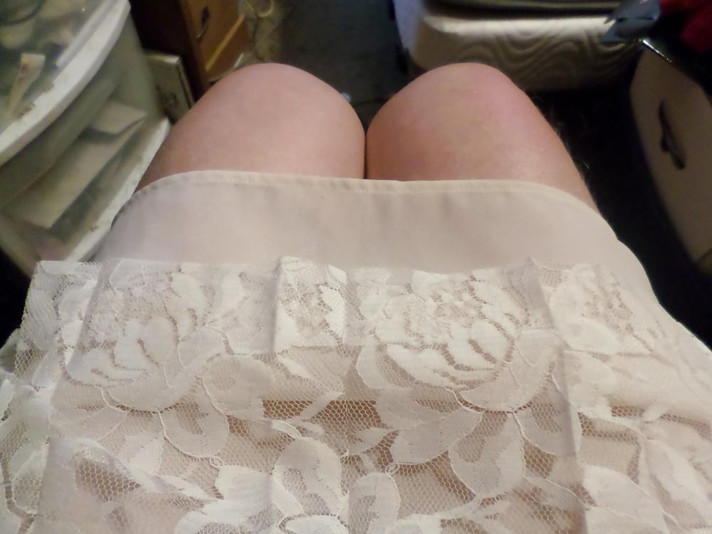 18P White lace dress