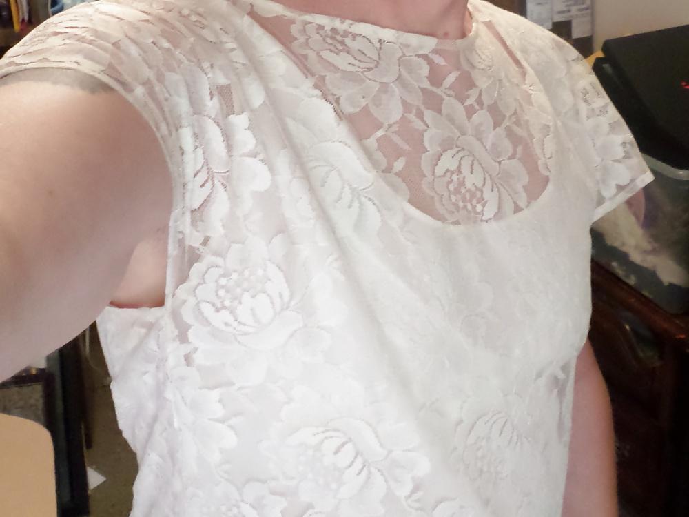 18P White lace dress