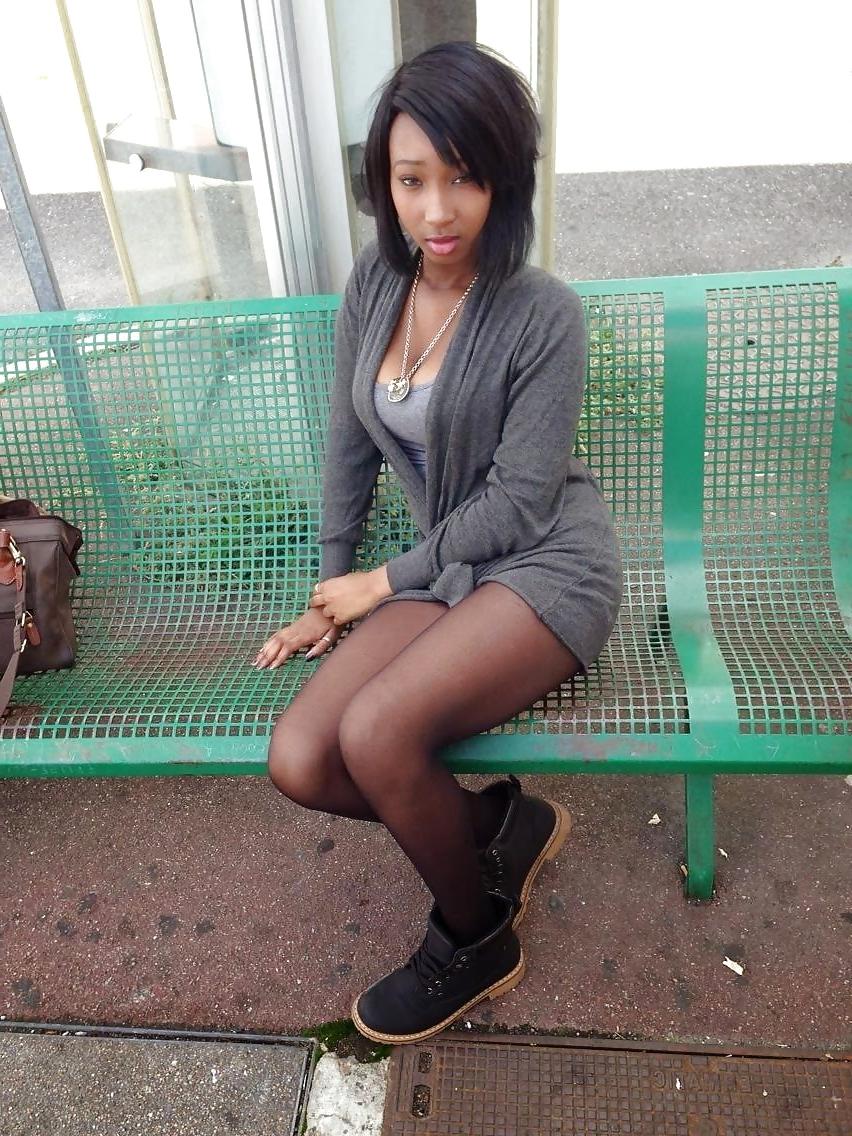 25P Hot black girls 33