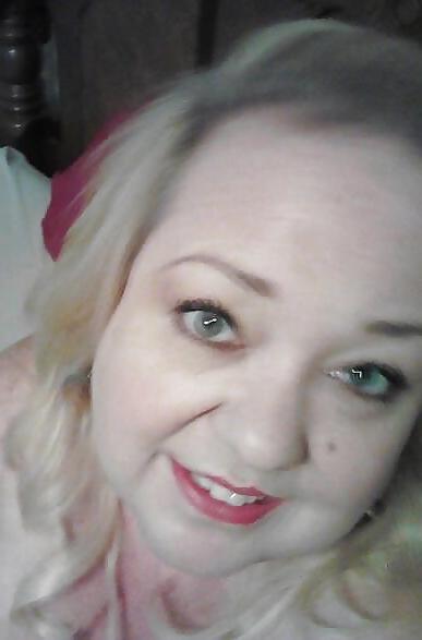25P Gorgeous BBW! (kcqt74)