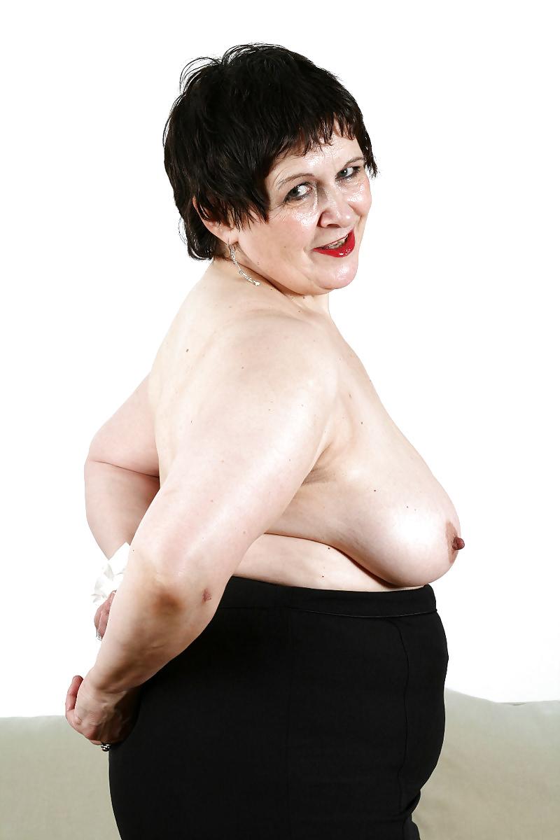 25P BBW Mature With Hairy Pussy