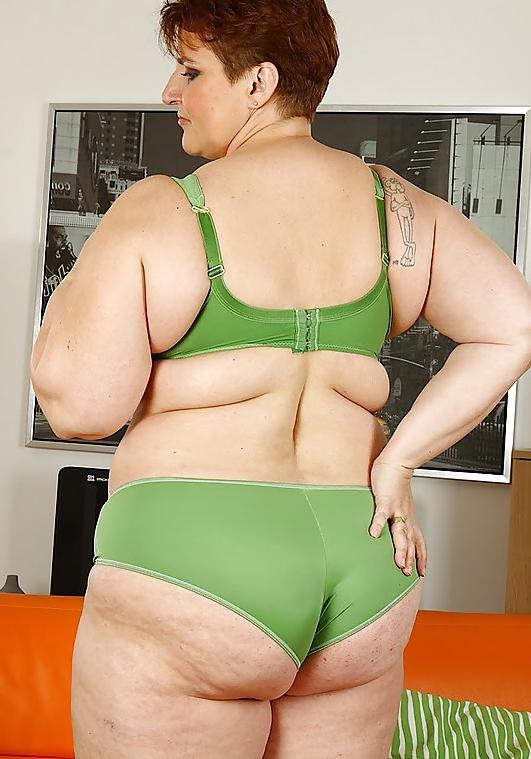 25P Maura - Mature BBW