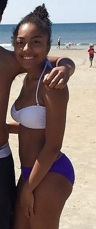 11P Black Teen Ass