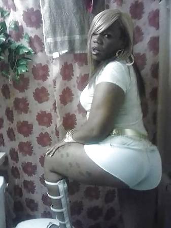 25P Black chicks with blonde hair