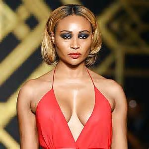 25P Black chicks with blonde hair