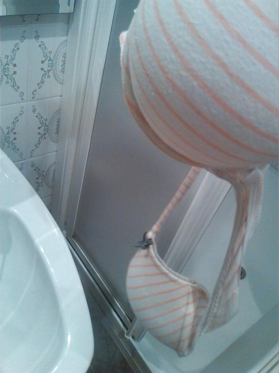 4P Shower time