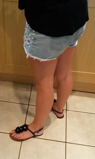 7P Stepsister in law sexy feet and legs