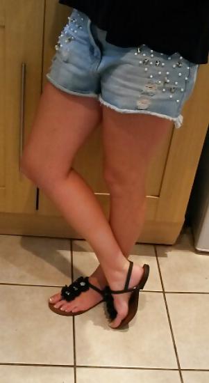 7P Stepsister in law sexy feet and legs