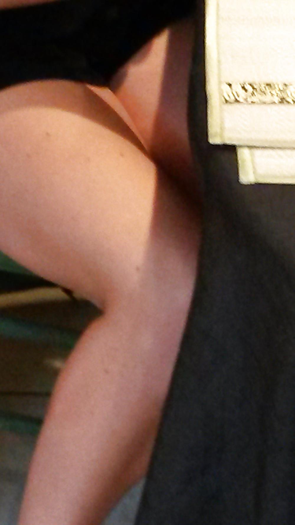 7P Stepsister in law sexy feet and legs
