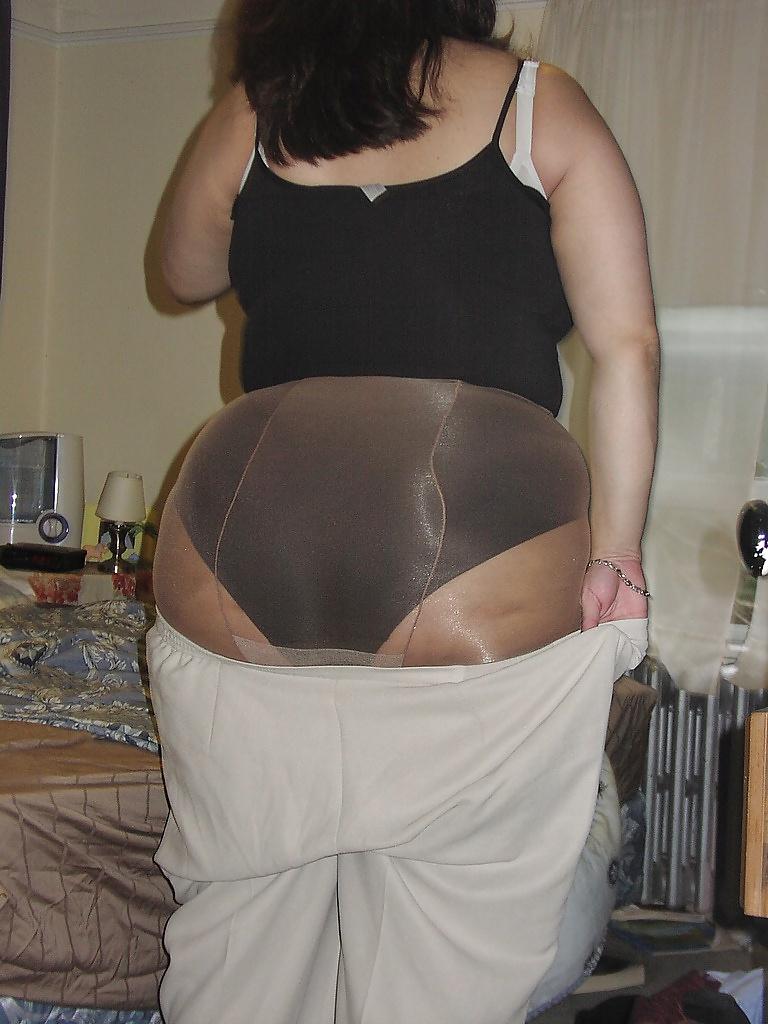 19P BBW PANTYHOSE LOVE