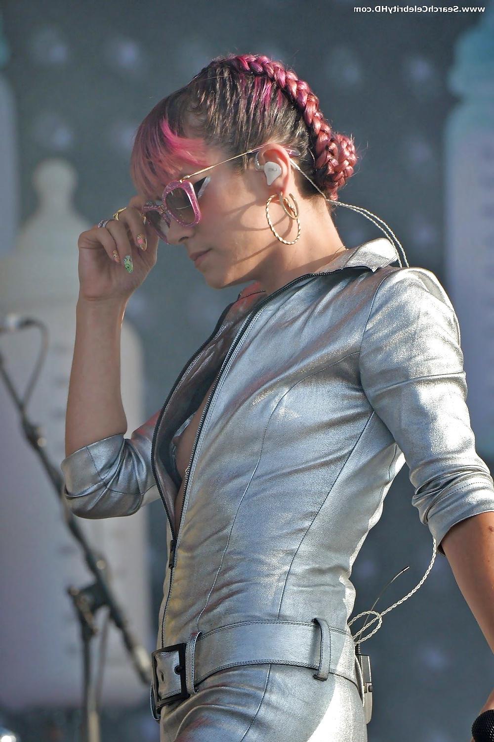 24P Lily Allen Nipple Slip Onstage At V Festival In London