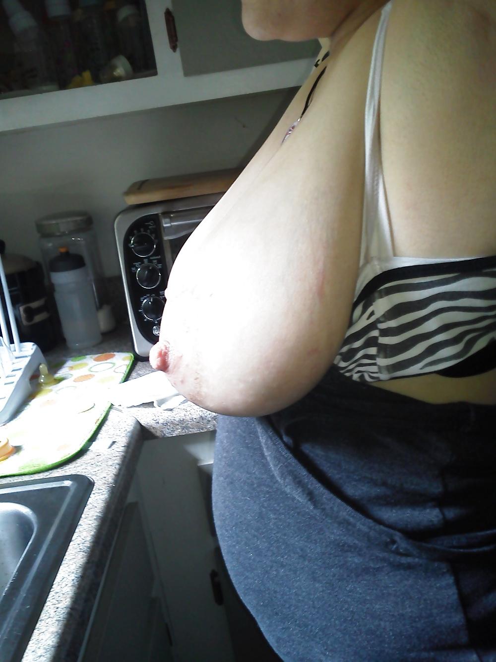 6P Wifes big lactating tits