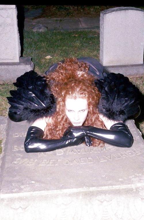 19P Gothic Redhead